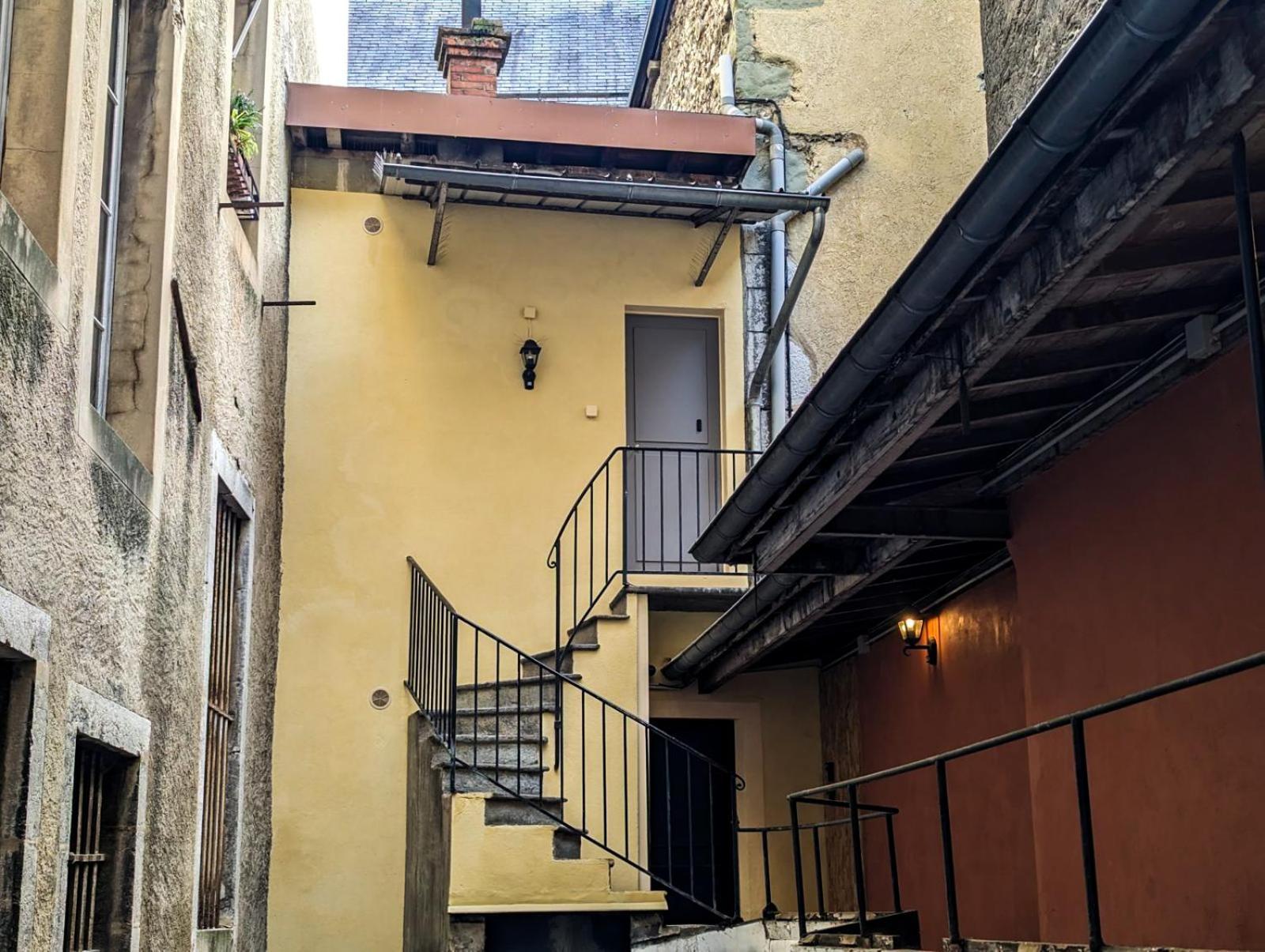 Les Petits Boudoirs De Savoie Apartment Chambery Luaran gambar